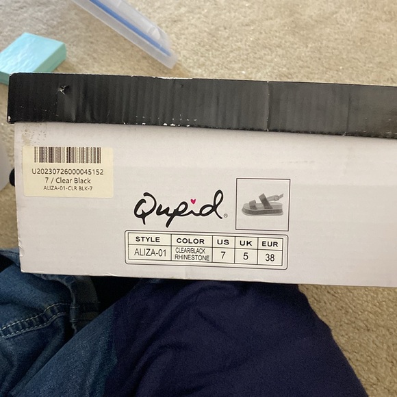 Qupid clear/black Rhinestone sandals size 7 - Picture 6 of 6